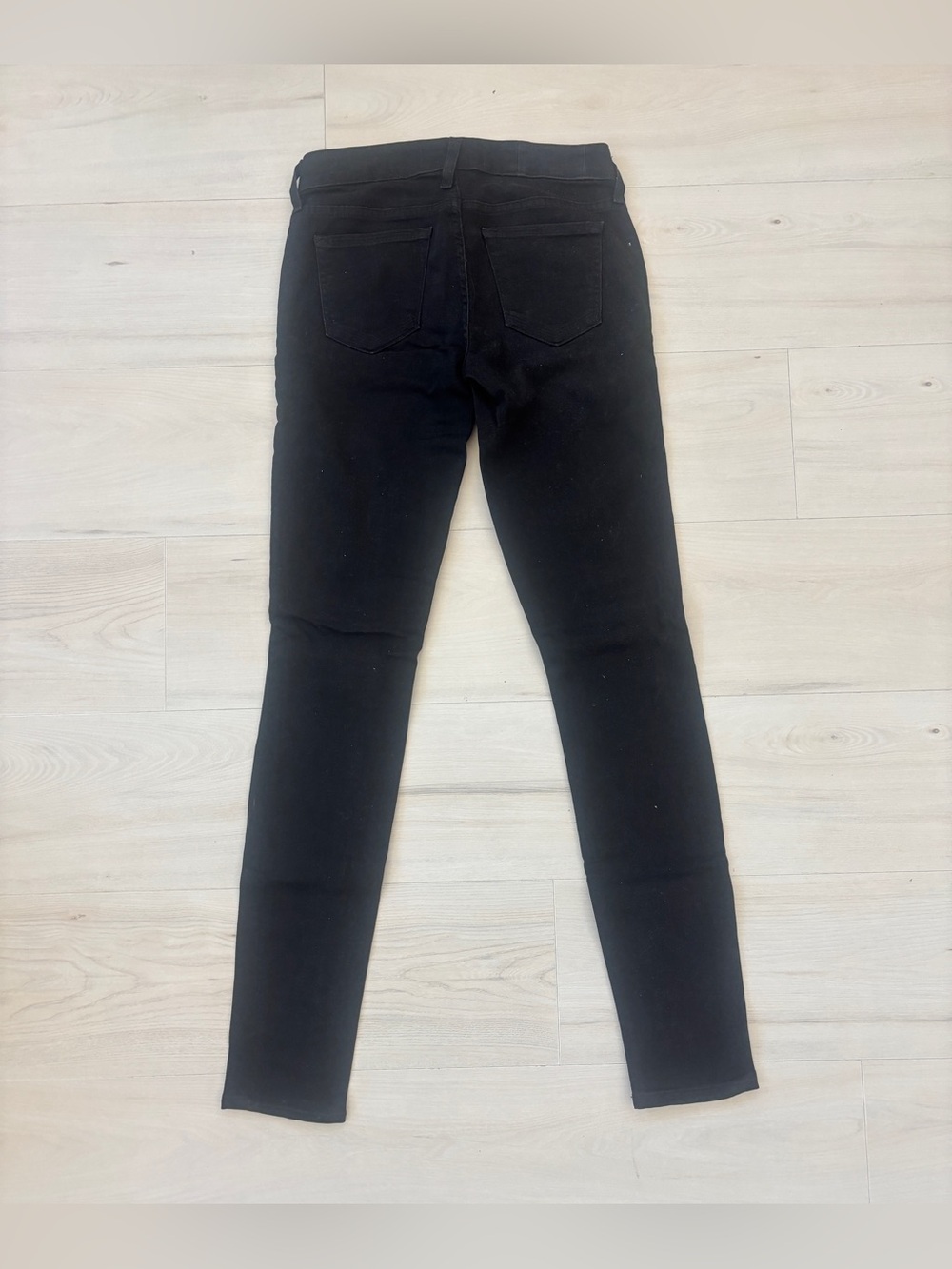 TEXTILE Elizabeth and James Jett Jeans - Picture 5 of 5